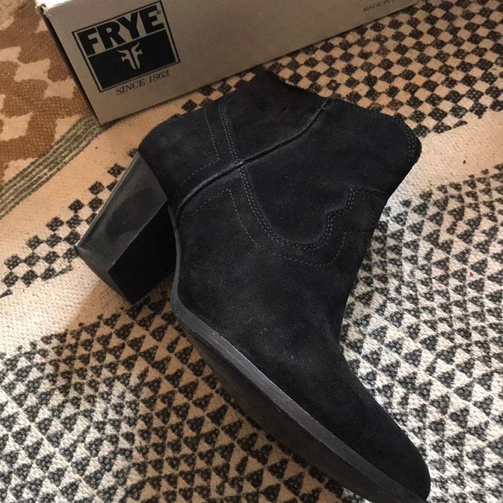 Frye Renee Seam Short Bootie